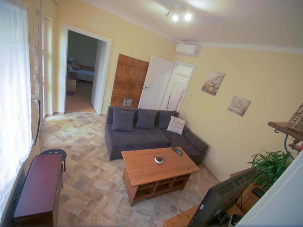 Apartmán Estike Balatonlelle Exteriér fotografie